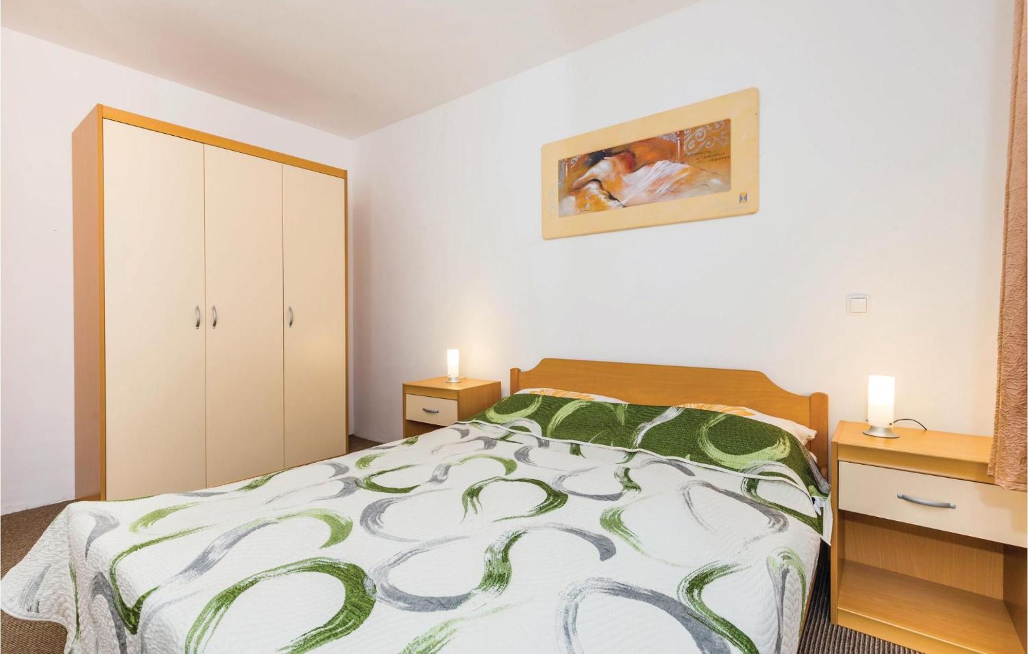 Stunning Apartment In Mošćenička Draga Extérieur photo